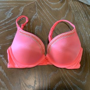 Victoria’s Secret Push Up Bra Size 32C